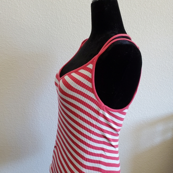 ♡♡♡♡♡ NWOT Criss- cross back top - Picture 10 of 11